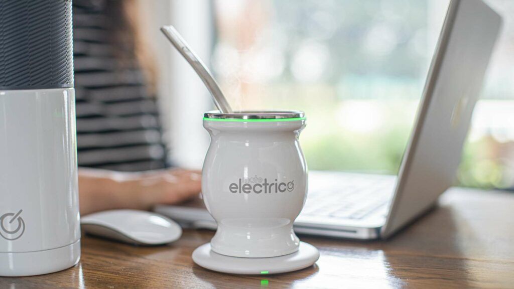 Mate Eléctrico Inductivo Led Blanco Brillante con Luz Verde y Bombilla Chata de Acero
